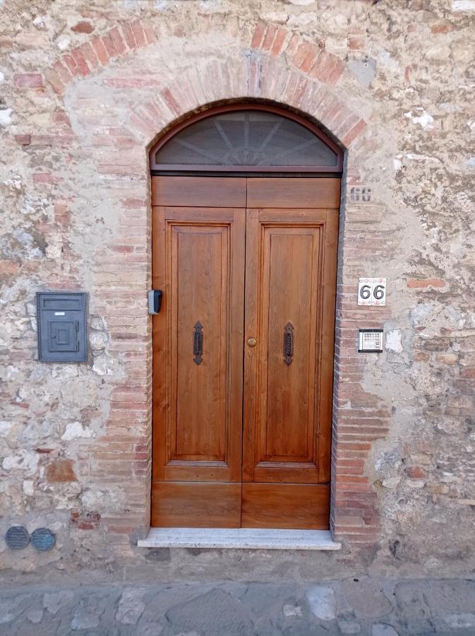 Apartmán La Casa Dei Ricordi San Gimignano Exteriér fotografie